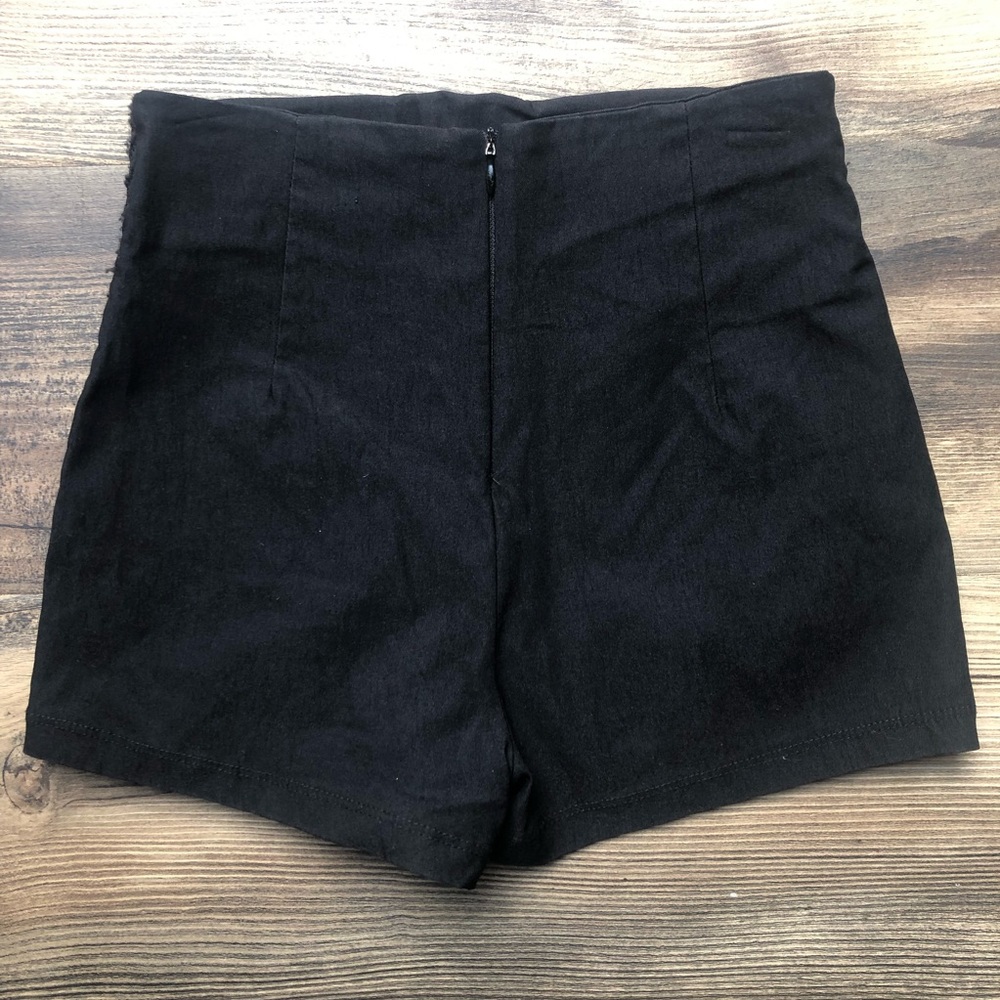 Charlotte Russe High Waist Lace Design Shorts Black Small - Picture 2 of 5